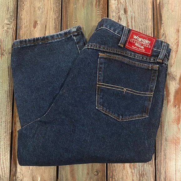 Wrangler Red Label 37x34.5 Actual Measurements Mens Jeans (Tag Size 38x36)